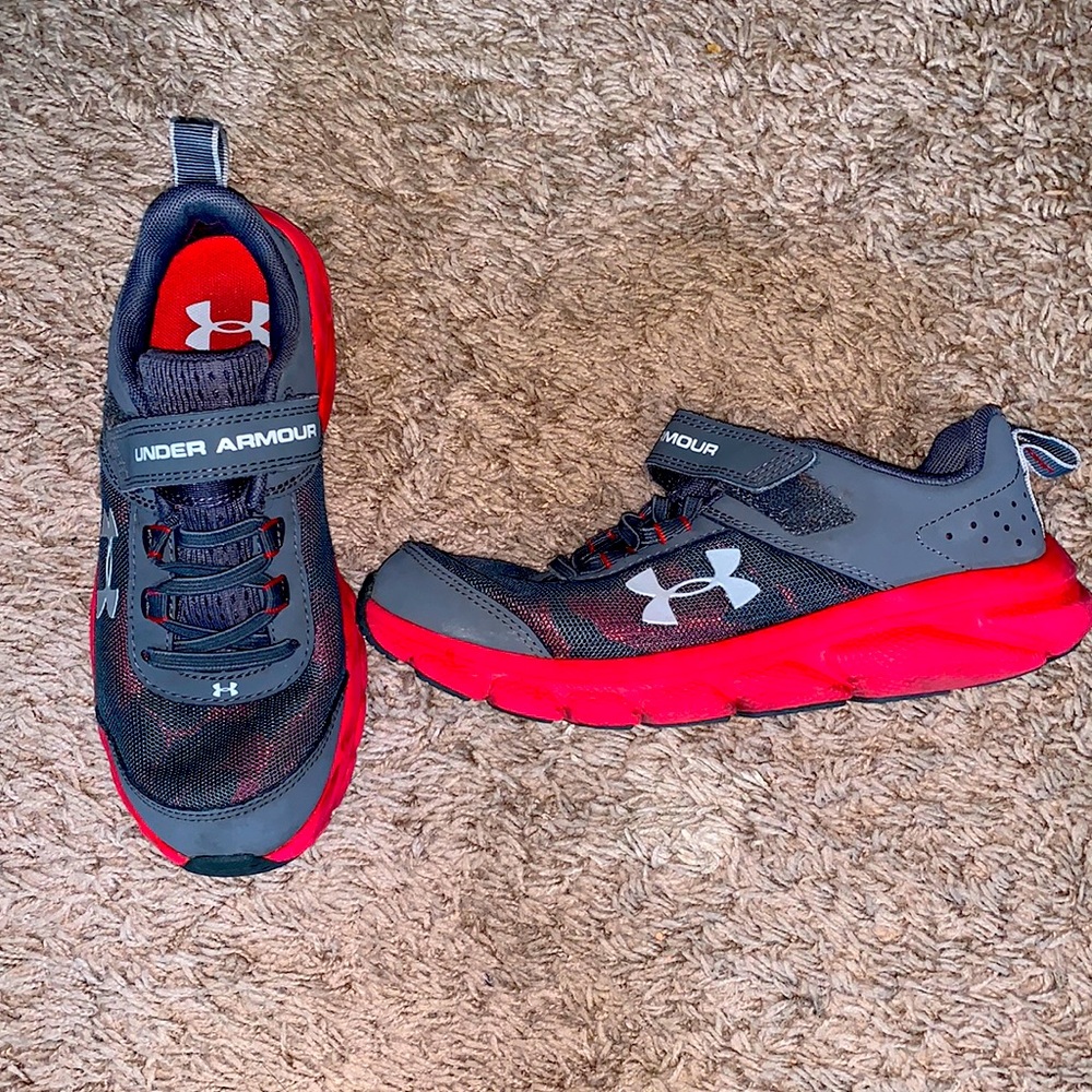 Boys under armour shoes